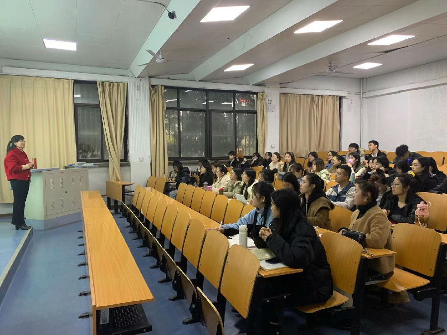 科学道德和学风建设宣讲1.jpg